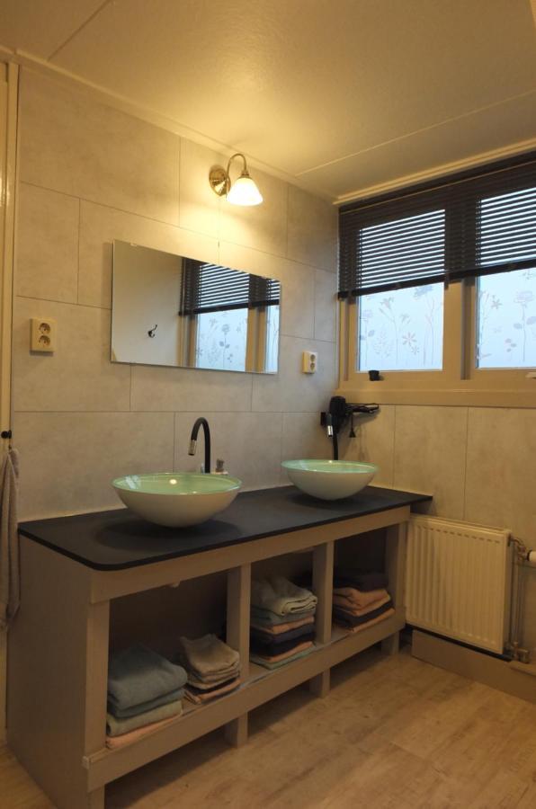 B&B Ferdivedaasje Dokkum Extérieur photo