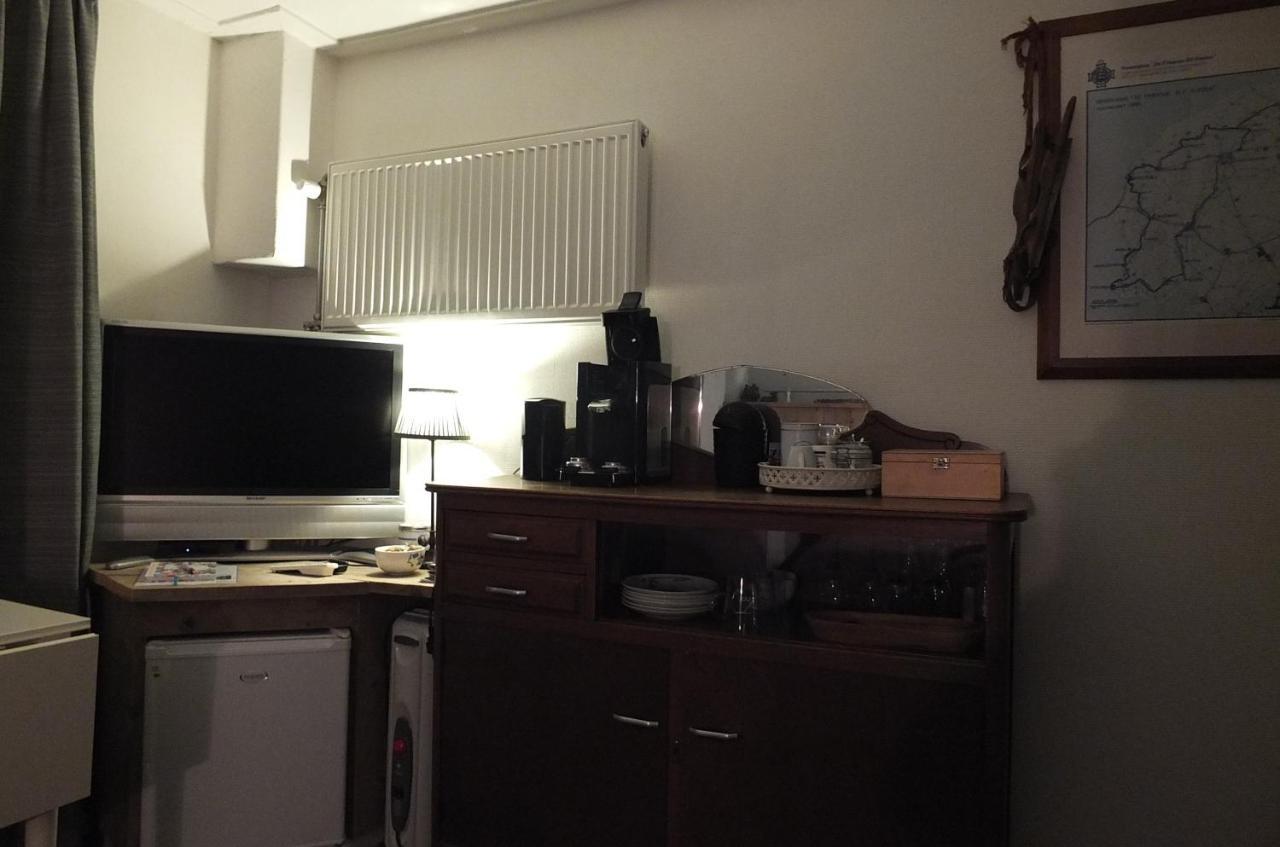 B&B Ferdivedaasje Dokkum Extérieur photo